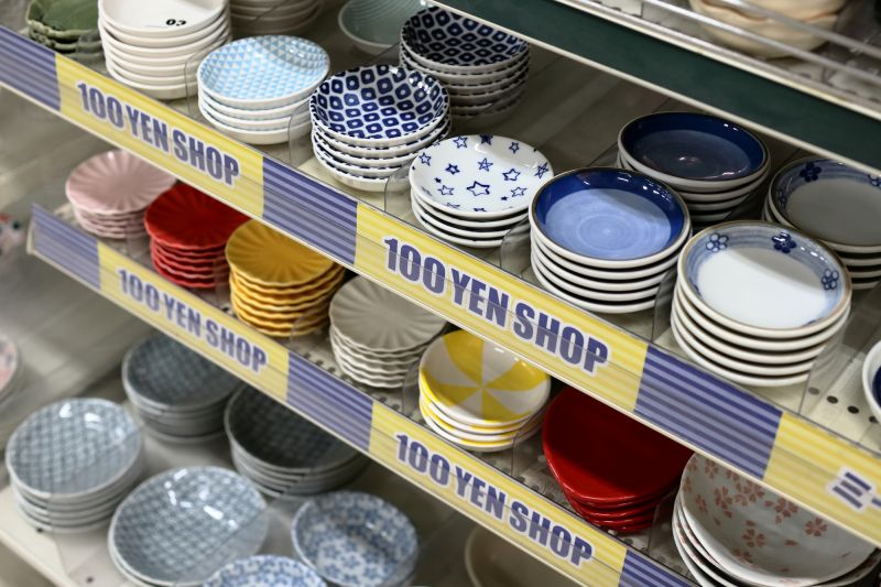 nên mua gì ở cửa hàng 100 yên Nhật Bản